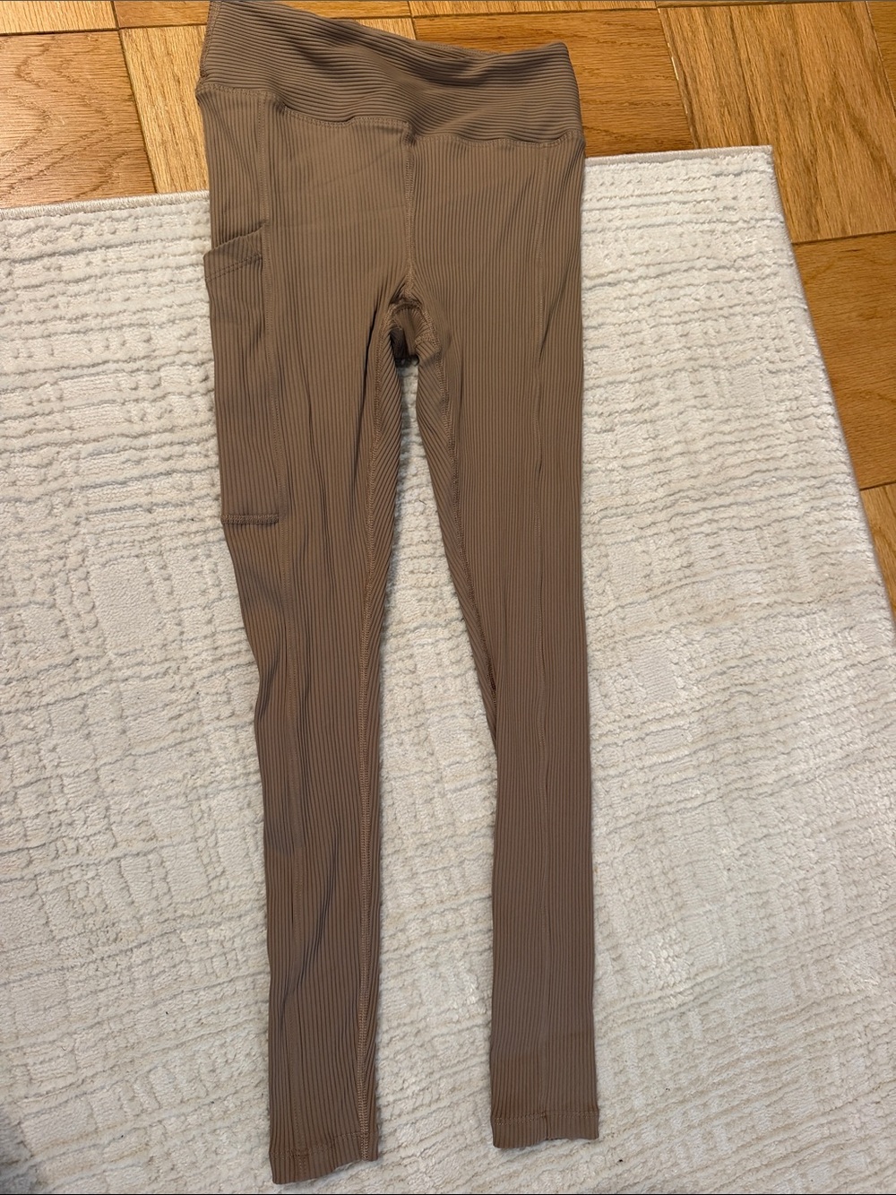 Year of Ours Ribbed Pocket Leggings in Brown